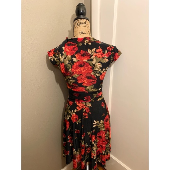 Dollz & Dames Bridget Dress - Picture 4 of 7